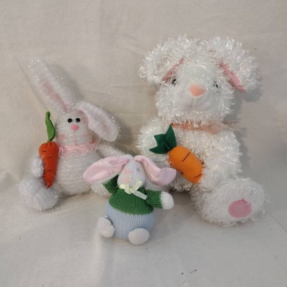 LOT OF 3 – Plush Easter Bunnies